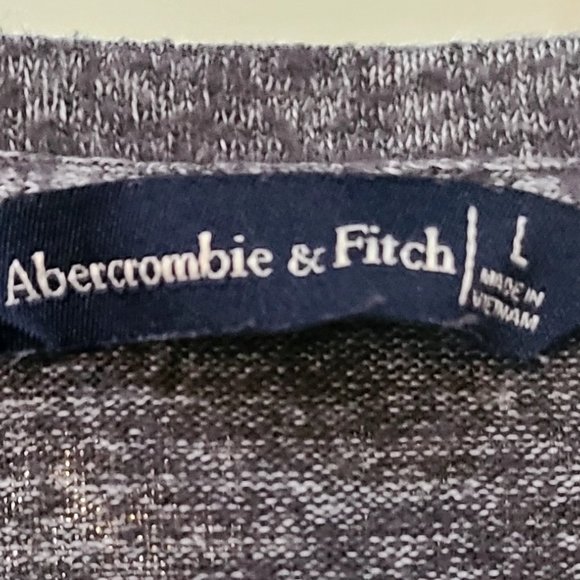 A&F Women's top - Grey - Picture 2 of 3